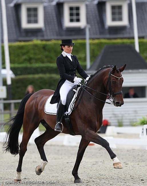 Spanish Nicole Vazquez Kremer competing Roi du Soleil at the 2019 CDI Waregem :: Photo © Astrid Appels