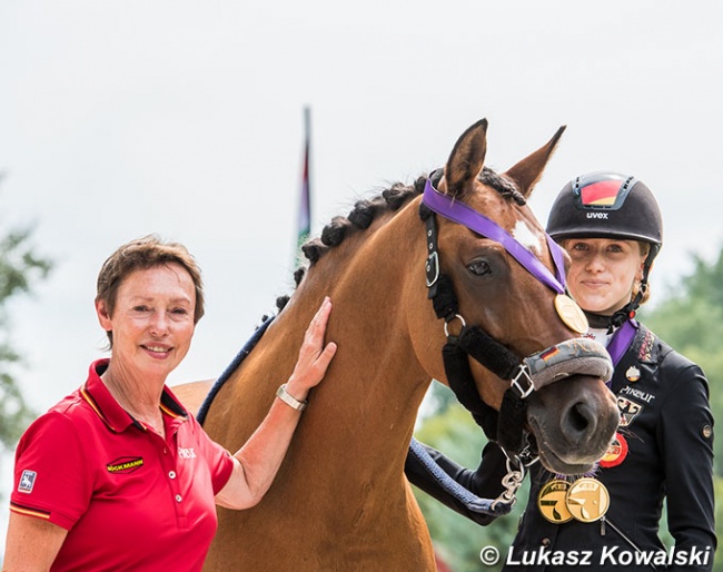 Connie Endres with the 2020 European Pony Champions Lucie-Anouk Baumgurtel and Nasdaq :: Photo © Lukasz Kowalski