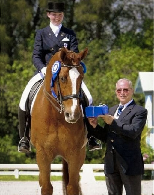 Jodie Kelly and Weltkaar at the 2003 Palm Beach Dressage Derby, flanked by judge Uwe Mechlem :: Photo © Mary Phelps