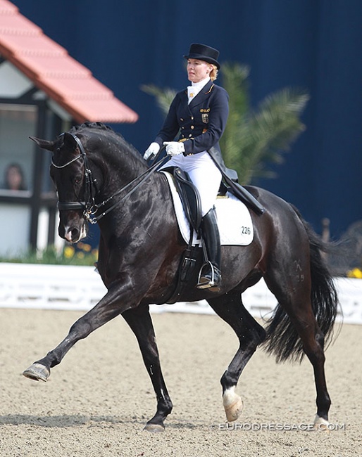 Nadine Capellmann and Dark Dynamic at the 2015 CDI Hagen :: Photo © Astrid Appels