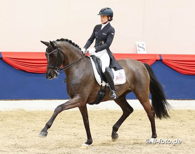 Kristina Bröring-Sprehe and Saphira Royal at the 2021 CDN Vechta :: Photo © LL-foto