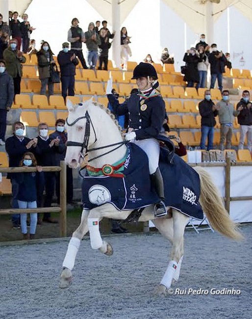 Catarina Lucas Lopes on Ferrolho competing at Alter do Chao :: Photo © Rui Pedro Godinho