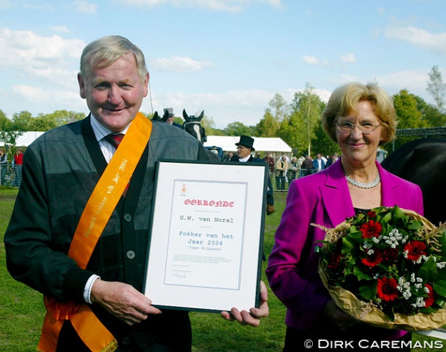Gert Willem van Norel winning the title of KWPN Breeder of the Year in 2004 :: Photo © Dirk Caremans