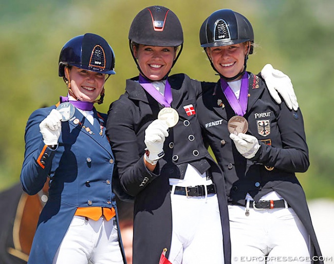 The Kur medal podium with Nieuwenhuis, Strandby and Lindner at the 2020 European Under 25 Championships in Piliszjaszfalu