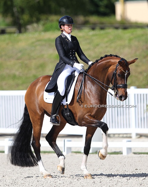 Lyndal Oatley and Elvive at the 2021 CDIO Compiegne :: Photo © Astrid Appels