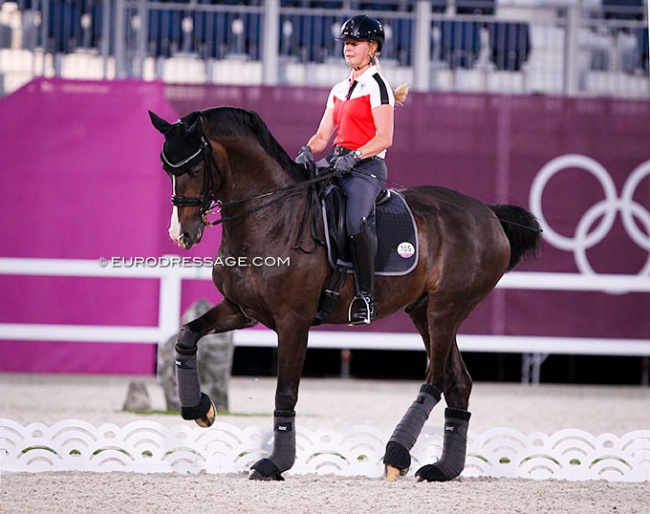 Victoria Max-Theurer and Abegglen FH schooling in the final ring familiarisation session at the 2021 Olympic Games :: Photo © Astrid Appels