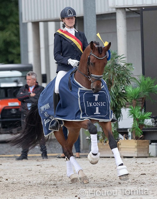 Tahnee Waelkens and Kumami ADQ at the 2021 Belgian Young Horse Championships in Gesves :: Photo © Houou Tomita