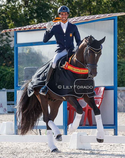 Carlos Bayo and Mr President STH win the 4-year old division at the 2021 Spanish Young Horse Championships :: Photo © Lily Forado