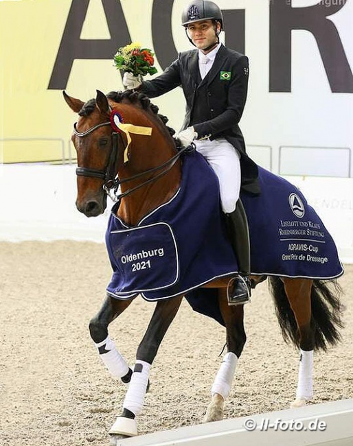 Joao Marcari Oliva and HorseCampline's Escorial at the 2021 CDI Oldenburg :: Photo © LL-foto