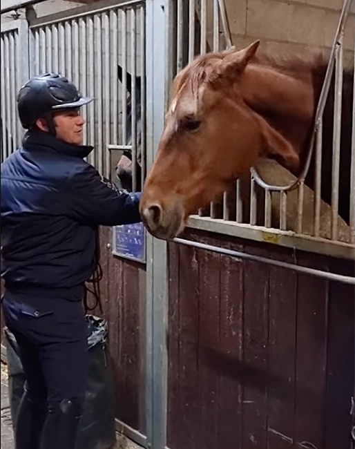 Tristan Tucker demonstrating how to respond to horses making a face