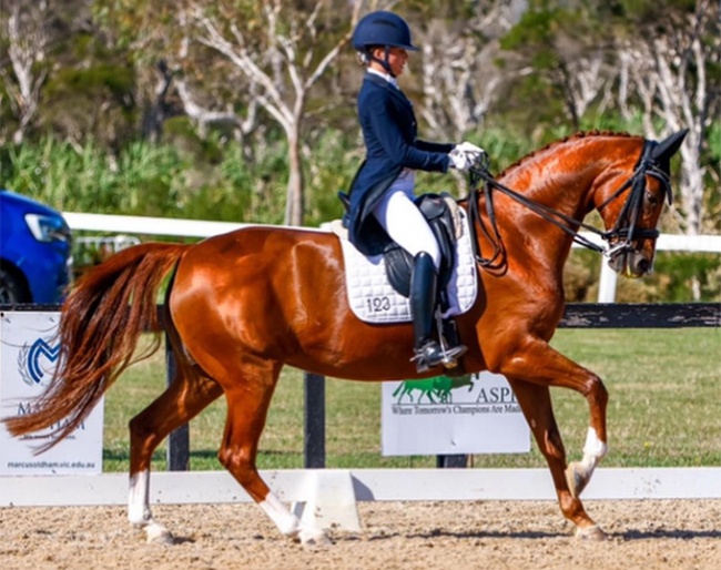 Amy Bachmann and SWS Debutante competing in Boneo :: Photo © James Abernethy