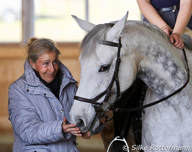 Christine Stückelberger with Maya Thumm's Württemberger mare Denaria (by Denario x Dr.Jackson) at the clinic in Heimsheim on 27 March 2022 :: Photo © Silke Rottermann