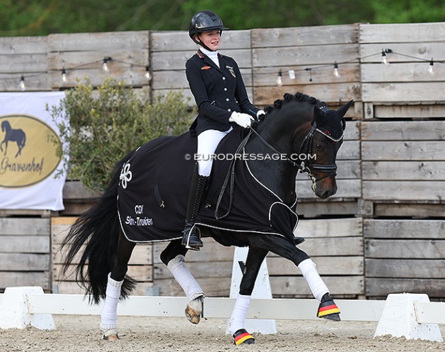 Georgina Kraft and Daily Challenge win two out of three at the 2022 CDI Sint-Truiden :: Photo © Astrid Appels