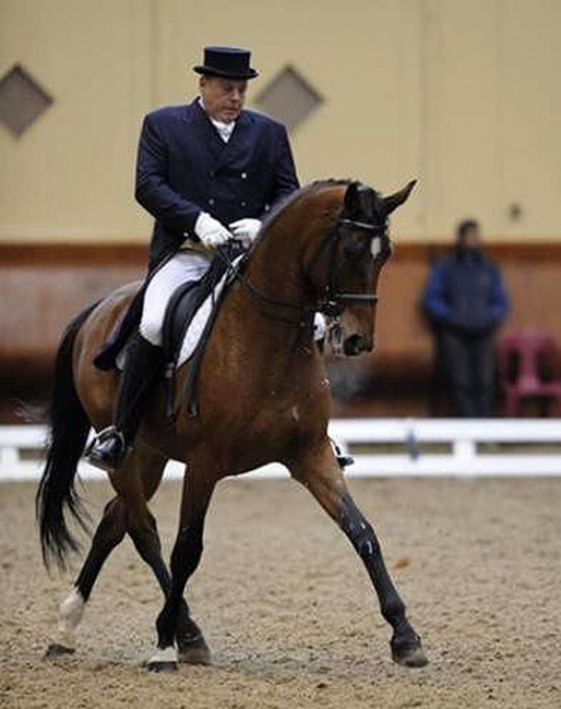 Michel Mouré on Sultan at the 2012 CDI Saumur :: Photo © Les Garennes