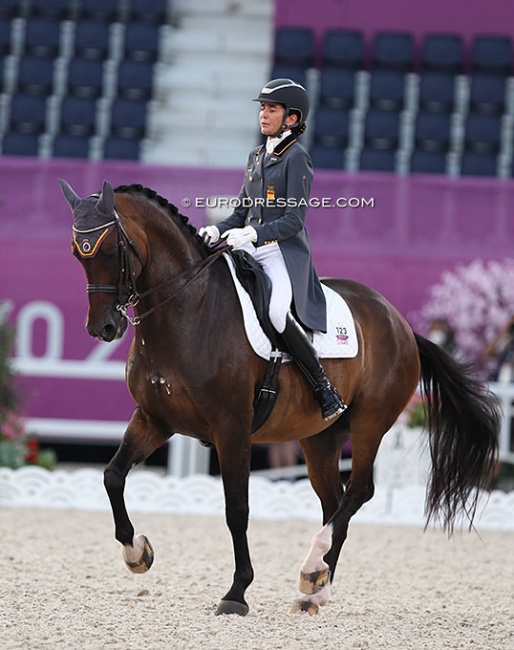 Beatriz Ferrer-Salat and Elegance at the 2021 Tokyo Olympics :: Photo © Astrid Appels