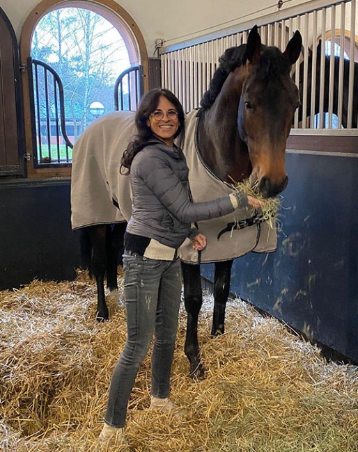 Rebecca Gutman with one of her last acquisitions, Forever Rock, in November 2021 :: Photo © Bonhomme
