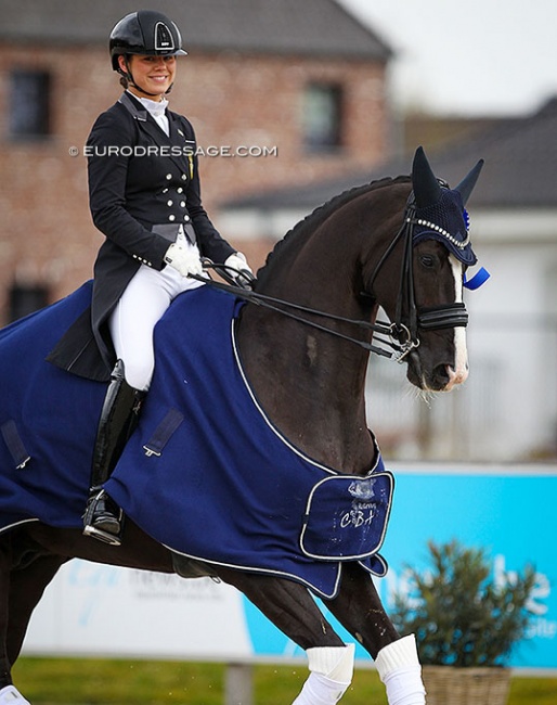 Linnea Holmgren on QC Sir Dennis at the 2022 CDI Opglabbeek :: Photo © Astrid Appels