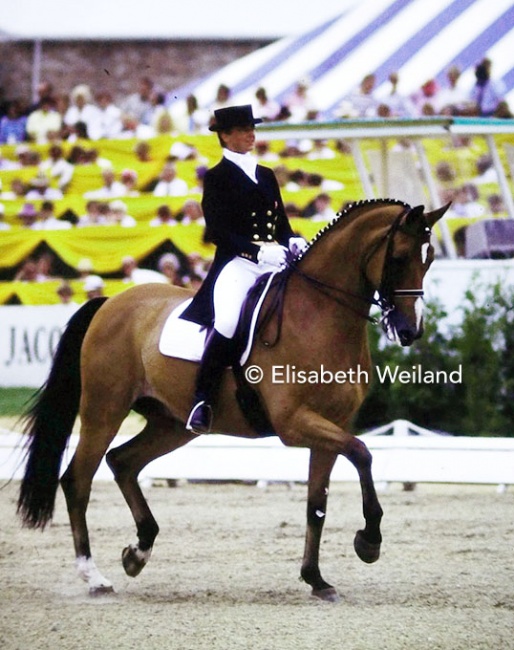 Anne-Grete Jensen and Marzog at the 1986 World Championships Dressage in Cedar Valley, Canada :: Photos © Elisabeth Weiland