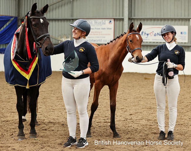 Charlotte Dicker with Sabatini and filly Tambatini at the 2022 BHHS Elite Mare Championship :: Photo © Christiane Baars for BHHS