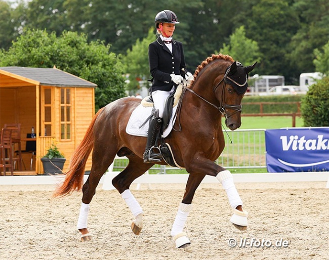 Mareike Mimberg and San to Alati win the 2022 Hanoverian Young Horse Championships in Verden :: Photo © LL-foto.de