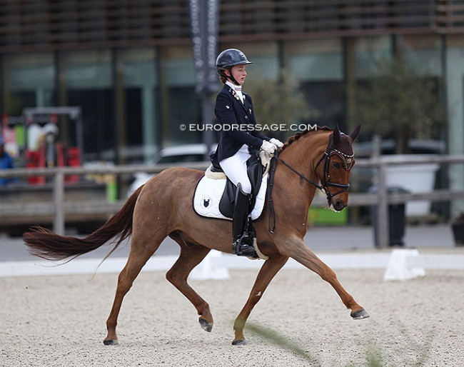 Blanche Carré Pistolet on Dazzling Kid d'Herbord at the 2022 CDI Opglabbeek :: Photo © Astrid Appels
