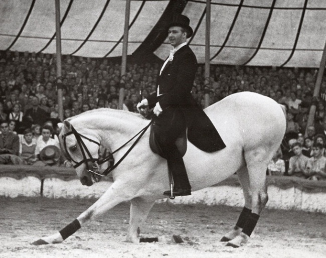 Fredy Knie senior and his first self trained High School horse, the grey Hungarian bred Rablo shortly after the war in 1946 :: Photo © Archive Circus Knie