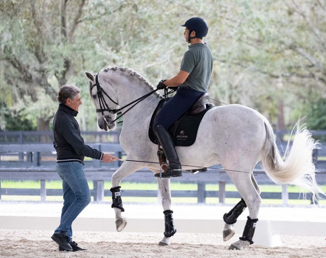 Spanish Olympian Juan Manuel Munoz coaching Jaime Amian on a PRE in one of two clinics during 2023 USPRE Week :: Photo © Lily Forado