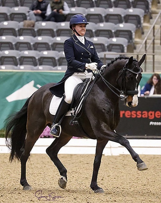 Lauren Sprieser and Guernsey Elvis at the 2022 USDF Dressage Finals :: Photo © Sue Stickle