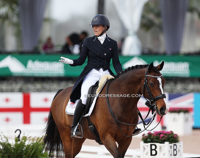 Lisa Marriott on Valucio DH Z at the 2022 CDI Wellington in Florida :: Photo © Astrid Appels