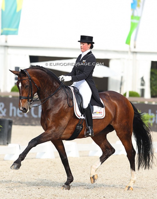 Vicky Smits and Daianira van de Helle at the 2012 CDIO Rotterdam :: Photo © Astrid Appels