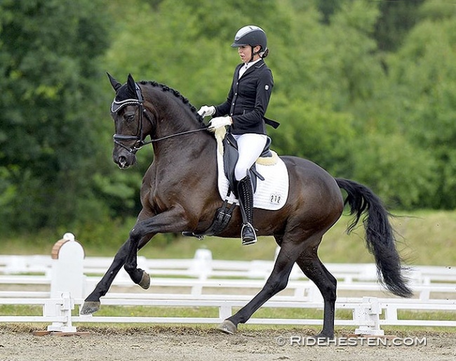 Simone Pearce competing Foundator at the CDN Billund in June 2018 :: Photo © Ridehesten