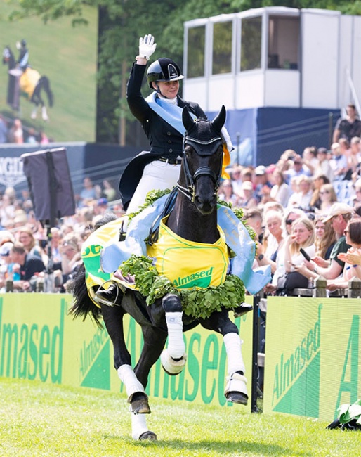 Andrea Timpe is the 2023 Hamburg Dressage Derby winner :: Photo © Thomas Hellmann