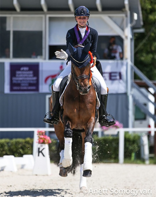 Annabella Pidgley and Espe win indvidual gold at the 2023 European Young Riders Championships :: Photo © Anett Somogyvari
