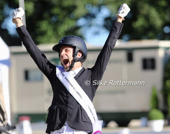 Rihards Snikus jubilates as he's won individual gold at the 2023 European Para Dressage Championships :: Photos  © Silke Rottermann