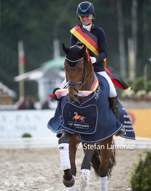 Sina Aringer and Fynch Hatton at the 2020 Bundeschampionate :: Photo © Stefan Lafrentz