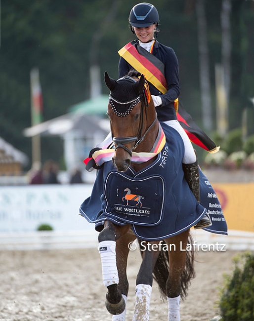 Sina Aringer and Fynch Hatton at the 2020 Bundeschampionate :: Photo © Stefan Lafrentz