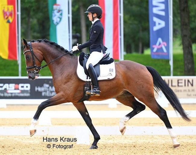 Nicole Berhuber on Esposito :: Photo © Hans Kraus