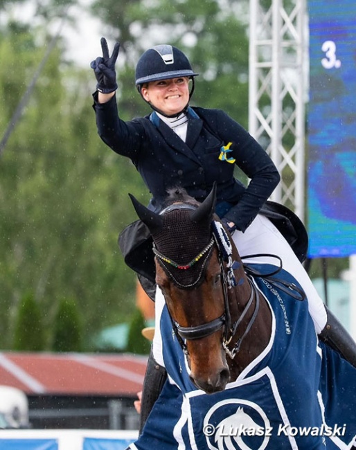 Justina Vanagaite and Nabab win the 2204 CDI-W World Cup Qualifier in Olomouc :: Photo © Lukasz Kowalski