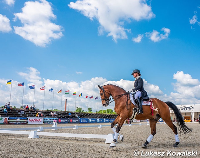 Lap of honour for Habova on James Bond at the 2022 CDI Olomouc :: Photo © Lukasz Kowalski