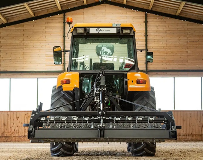 BM Horse's "Olympic Pro" arena grader