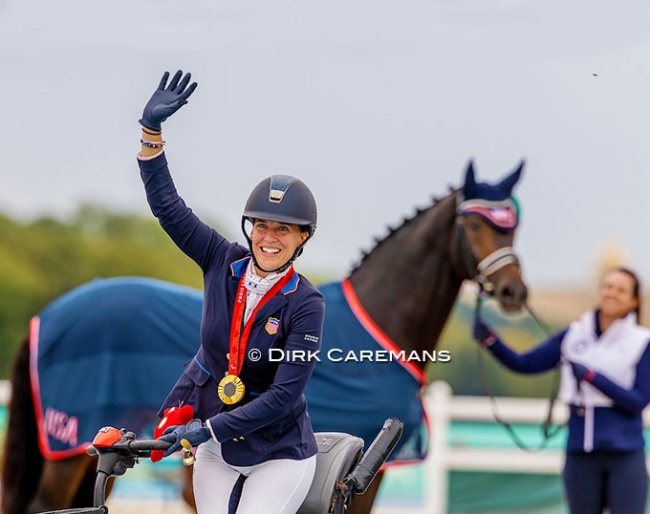 U.S.A.'s Rebecca Hart and Floratina win kur gold at the 2024 Paralympic Games :: Photos © Dirk Caremans
