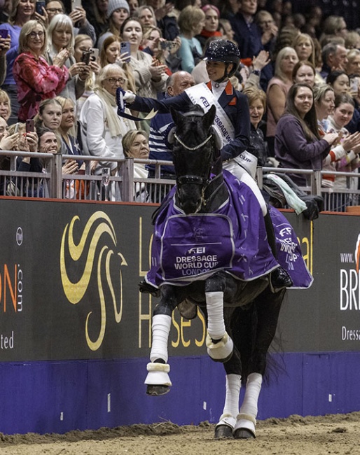 Charlotte Fry and Glamourdale win the 2024 CDI-W London :: Photos © Jon Stroud