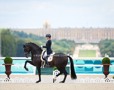 Emmelie Scholtens and Indian Rock at the 2024 Olympic Games :: Photo © Astrid Appels