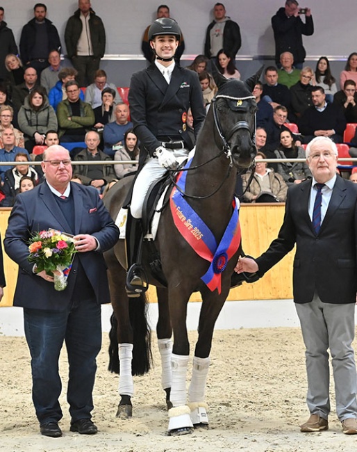 Moritz Treffinger aboard the "Oldenburg Future Sire" Morricone :: Photo © OLD ART