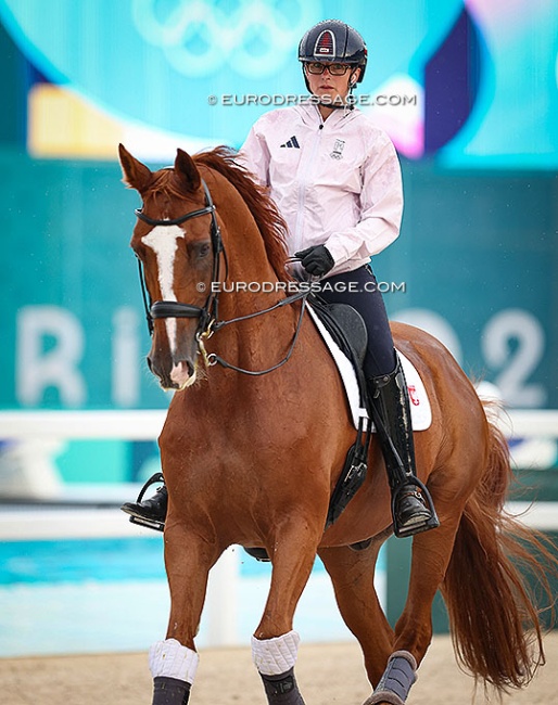 Zaneta Skowronska-Kozubik and Love Me schooling at the 2024 Olympic Games in Paris :: Photo © Astrid Appels
