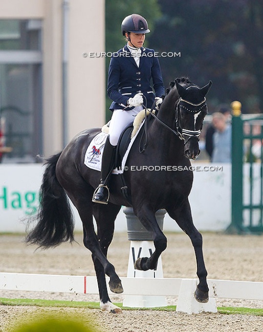 Johanna Klippert and Fashion in Black at the 2020 CDI Hagen :: Photo © Astrid Appels