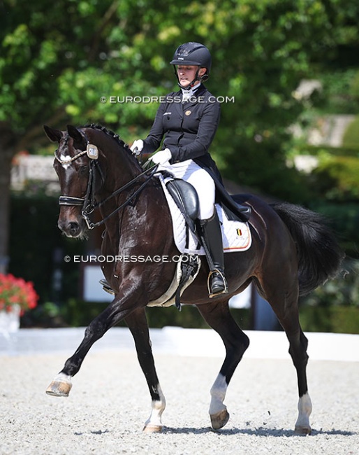 Lauranne Lammens and Hilcara van het Vijverbos at the 2025 European Under 25 Championships :: Photo © Astrid Appels