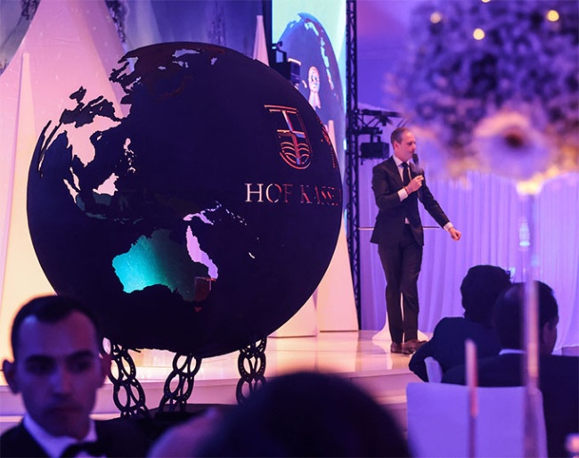 The charity auction of Tarek Lohaus' globe sculpture raised €36,000:: Photo © SehrwieViel