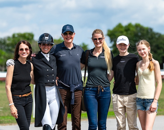 Carol Cohen-Hodess and Rebecca Cohen with the Brink family in Wellington, FL :: Photo © Centre Line Media