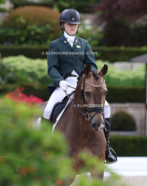 Maeve Deverell on Annaharvey Dunowen (ISH - 2013 gelding by Radolin (KWPN) out of Who Dun It (ISH). Breeder: Henry Deverell) at the 2023 European Children Championships :: Photo © Astrid Appels